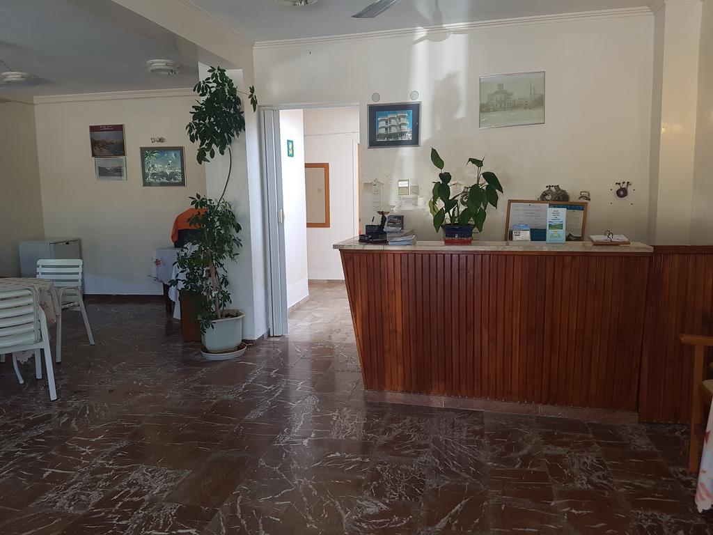 Pansion Marousa Méthana Exterior foto